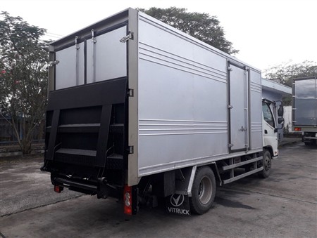 xe-tai-thung-kin-foton-ollin-350-co-ban-nang-ha